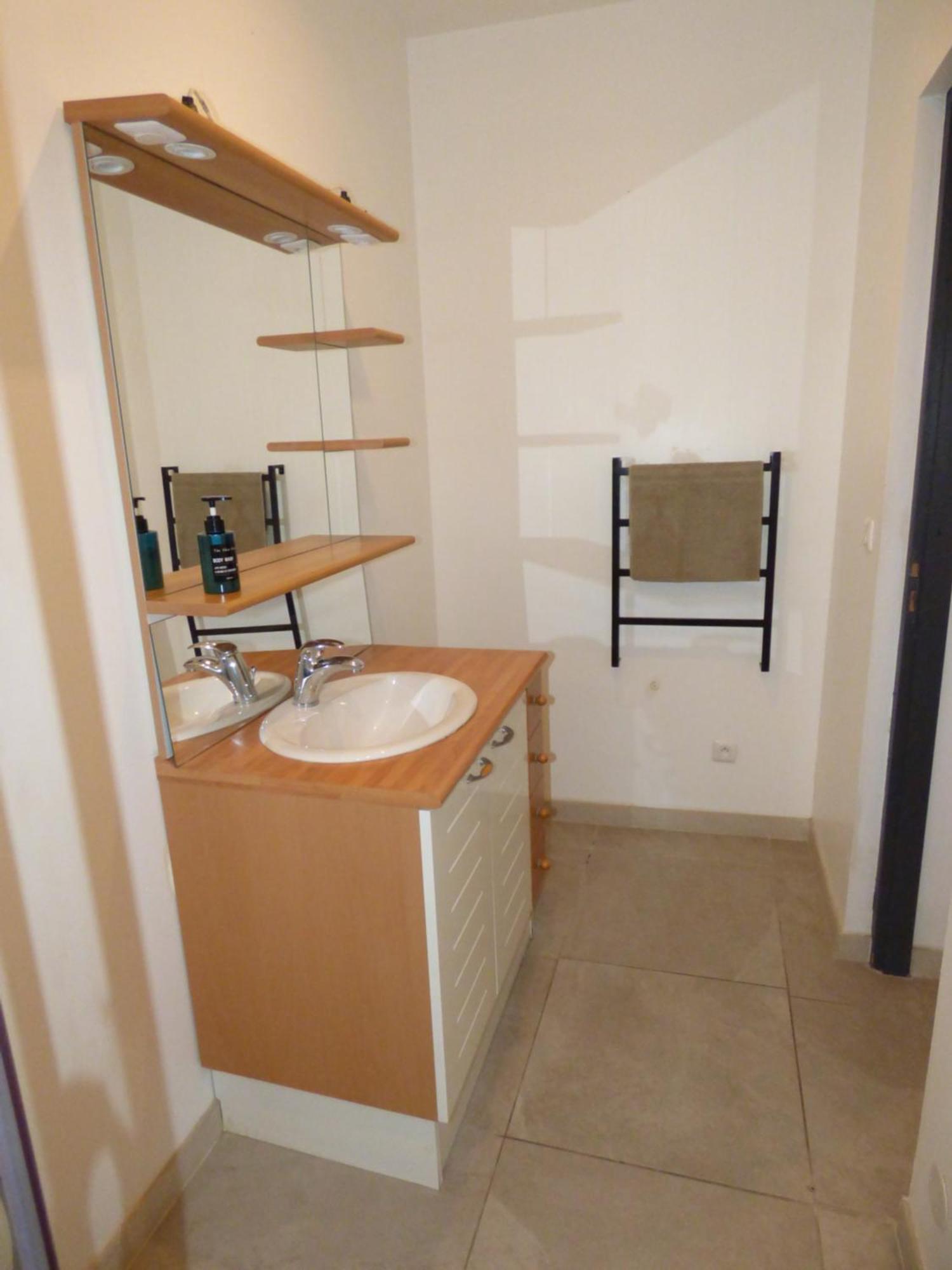 "Le Patio"-Meuble De Tourisme 3 Etoiles -Residence "Les Logis De Beziers"-Garage Optionnel-Coeur De Ville-Plages A 16Km ! エクステリア 写真
